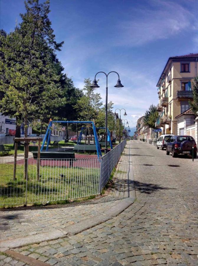 Elegante Appartamento Vicino Al Centro Turin Exterior photo